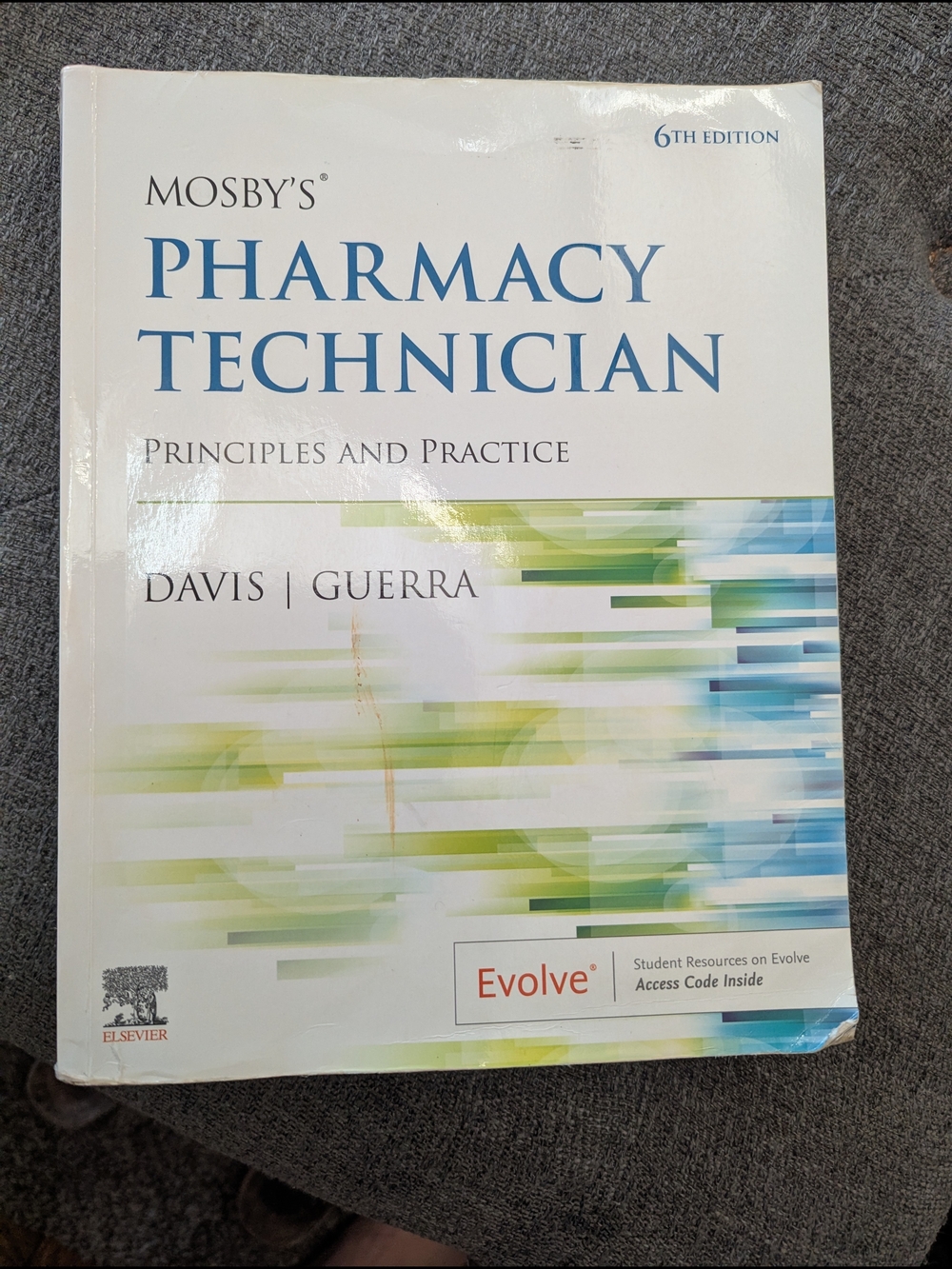 Pharmacy Technician Principles and Practice - White/Cyan Cover